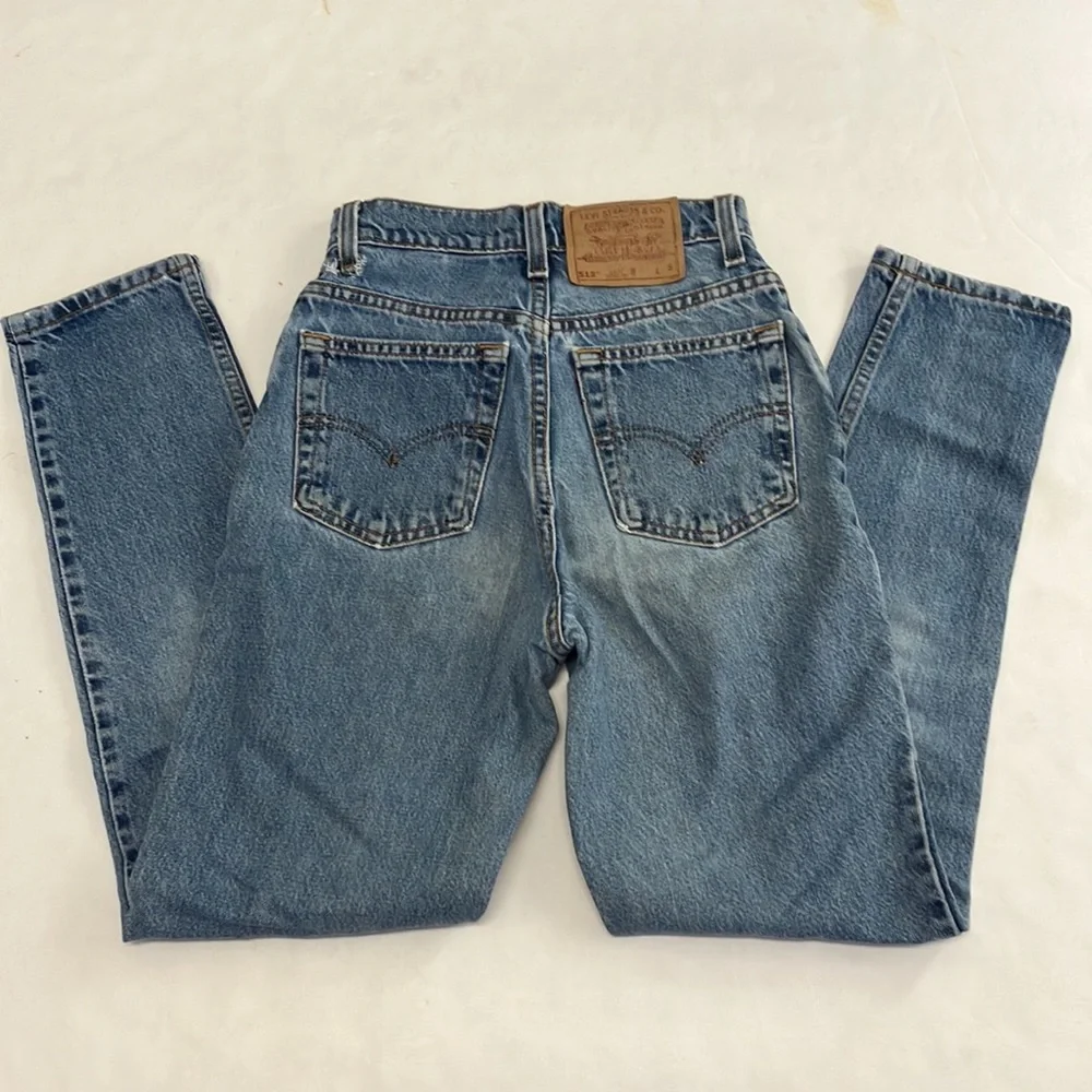 Vintage Levis 512 medium wash Jeans - Picture 3 of 10